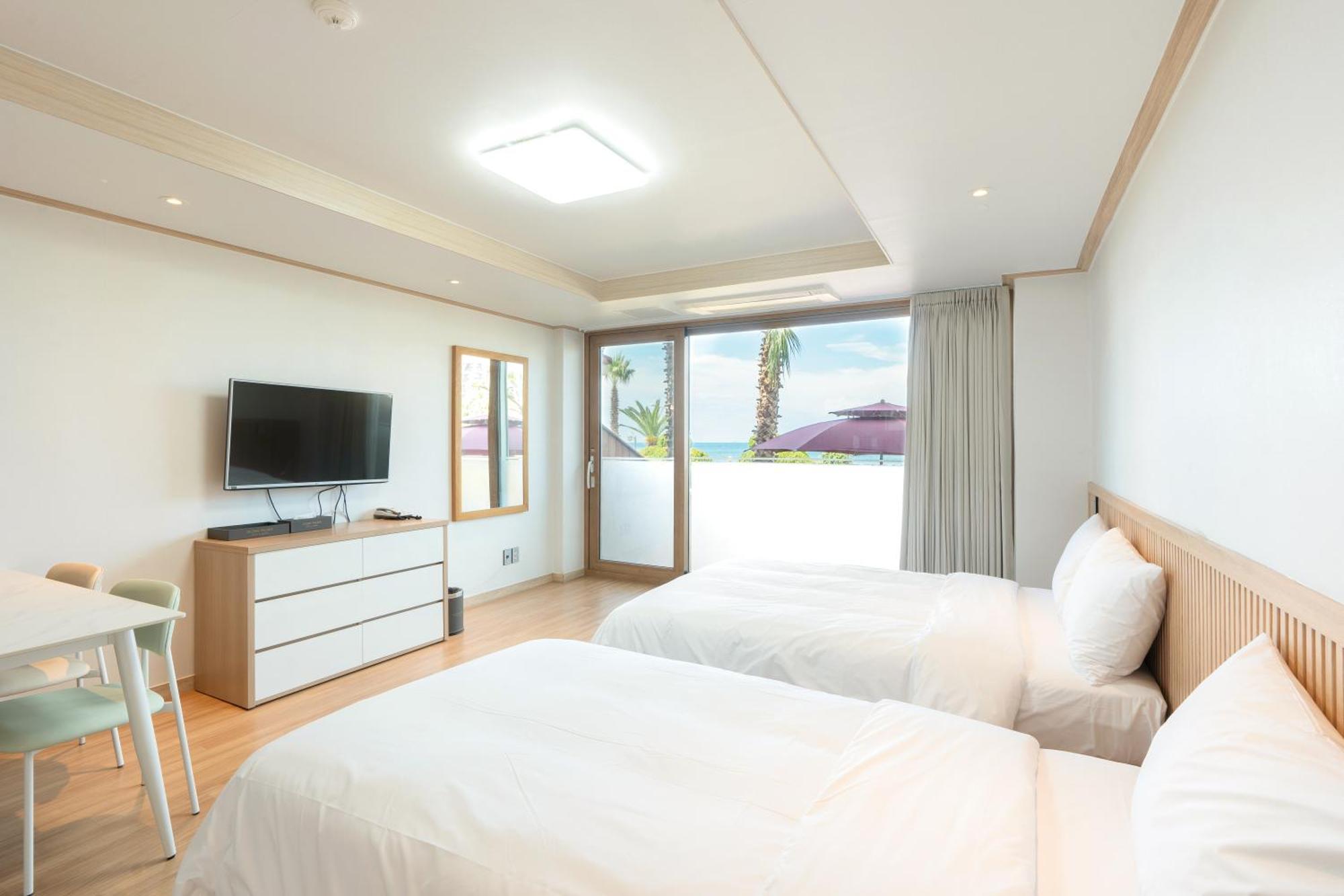 Ocean Palade Hotel เมืองเชจู ภายนอก รูปภาพ